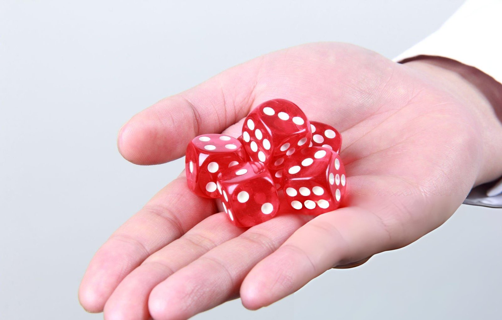 How to Play Craps, How to Play Craps for Beginners, how to play craps at casino, craps, dice